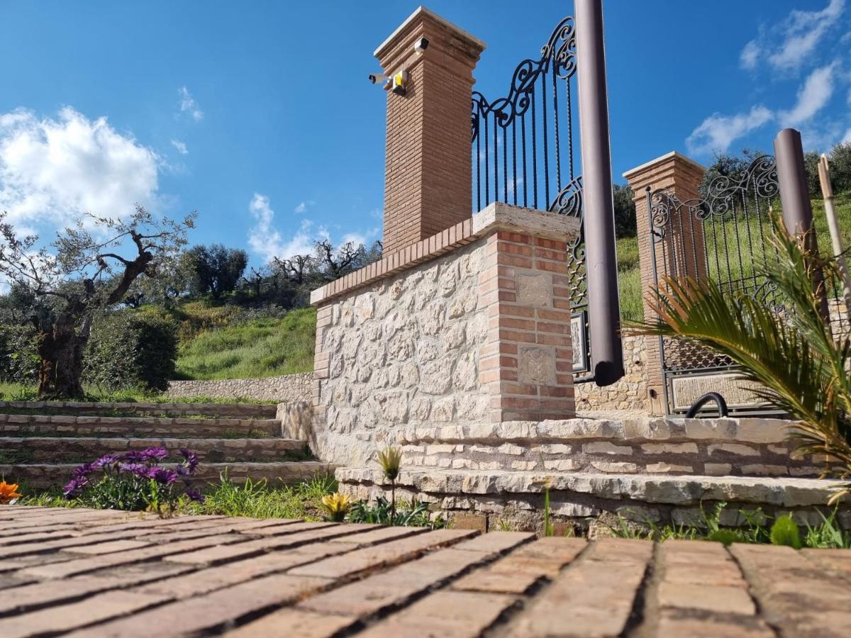 Casale Dei Priori Bed & Breakfast Rocca Massima Bagian luar foto