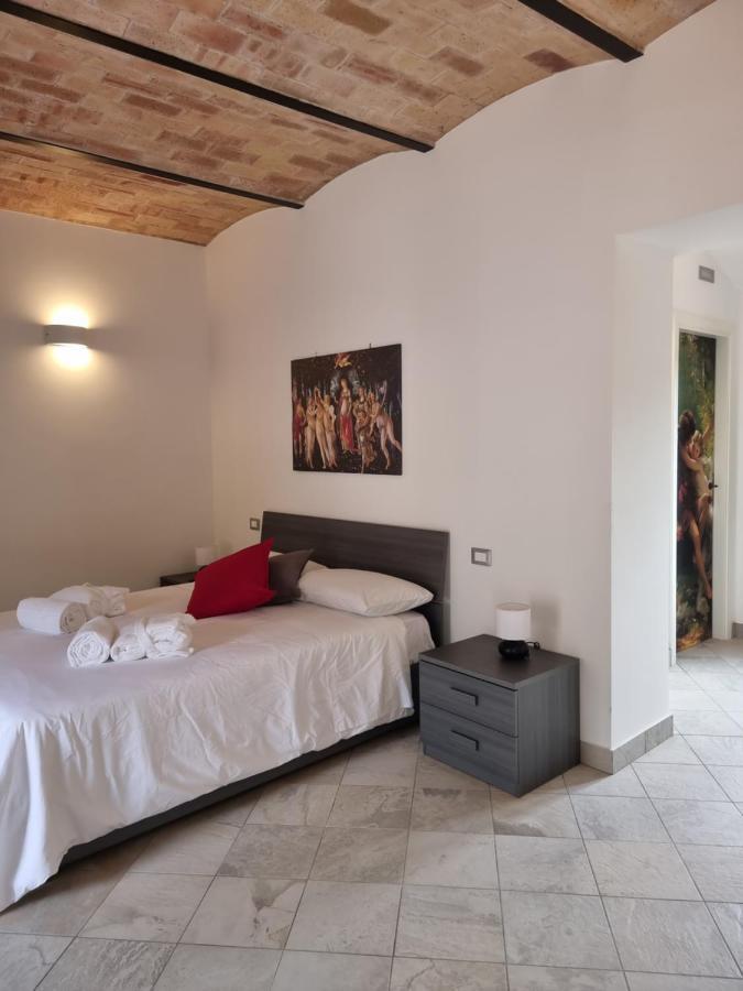 Casale Dei Priori Bed & Breakfast Rocca Massima Bagian luar foto