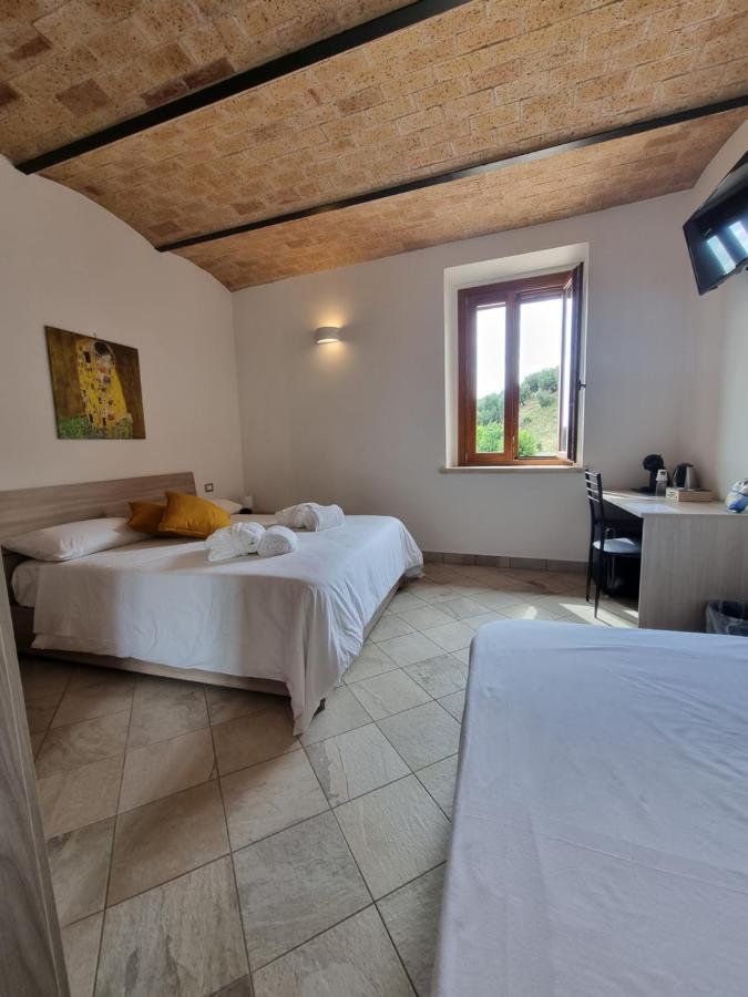 Casale Dei Priori Bed & Breakfast Rocca Massima Bagian luar foto
