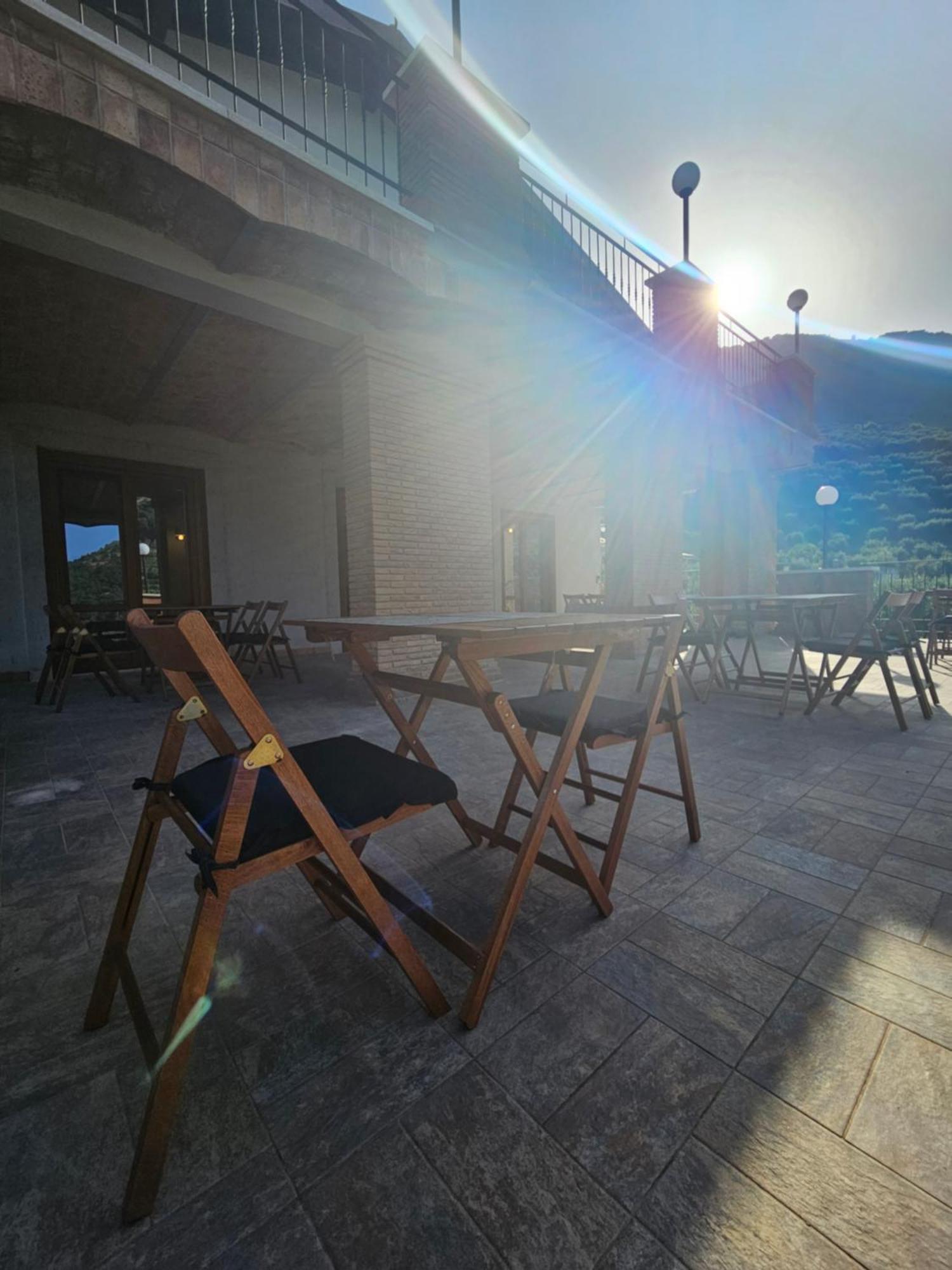 Casale Dei Priori Bed & Breakfast Rocca Massima Bagian luar foto